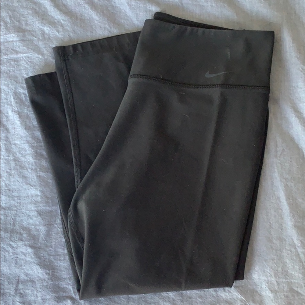 Nike Yoga Capri